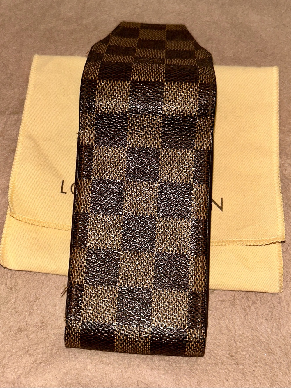 Louis Vuitton Damier Ebene
Cigarette Case (model N63024). Dusty included - Picture 5 of 7